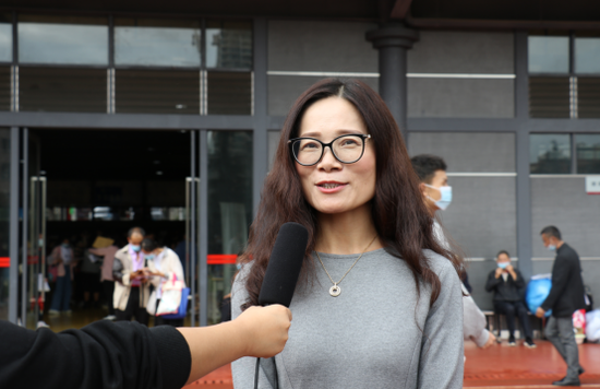 杏运娱乐 -【杏运官方直营,品质如一】副院长王霞介绍今年招生情况