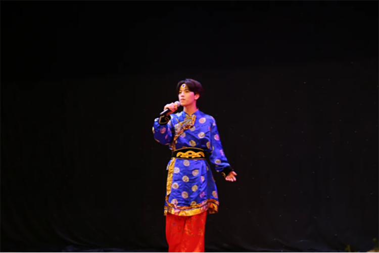 文化艺术杏运民族表演艺术19级“正青春、不负遇见”结业汇演圆满落幕604.png 文化艺术杏运民族表演艺术19级“正青春🕴🏼💆🏼♂️、不负遇见”结业汇演圆满落幕604.png
